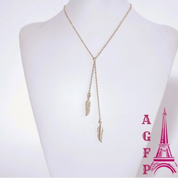 💖 2/$30 Gold dainty layered pendant leaf necklace - Picture 3 of 5